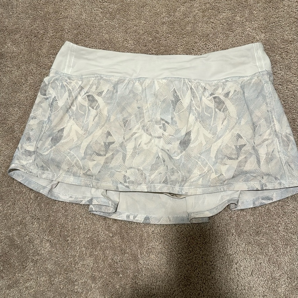 Lululemon patterned tennis skirt